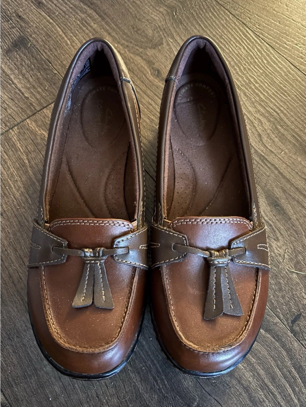 Clark’s Ashland Bubble Slip Brown Tassel Leather Loafers Women Cushioned Size 6